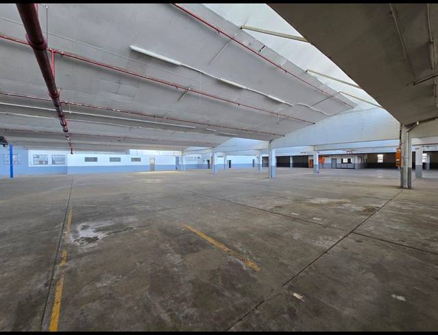 3,762M² WAREHOUSE TO LET IN BENROSE